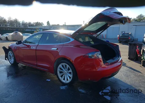 2016 Tesla Model S 60/70/75/85 из США, поврежденный, VIN 5YJSA1E11GF160364